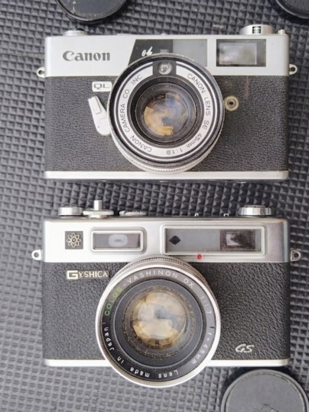 Vintage 2-piece 35mm camera set - Yashika Electro 35GS and Canon Canonette QL19